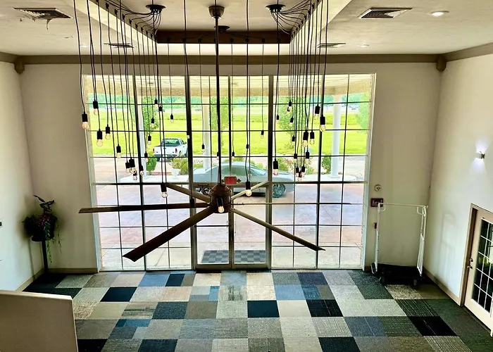 Of By O Hotel Carbondale